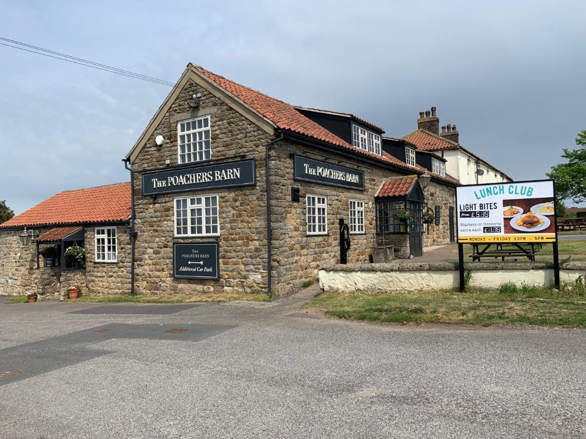 Poacher'S Barn Hotel Cayton Exterior photo