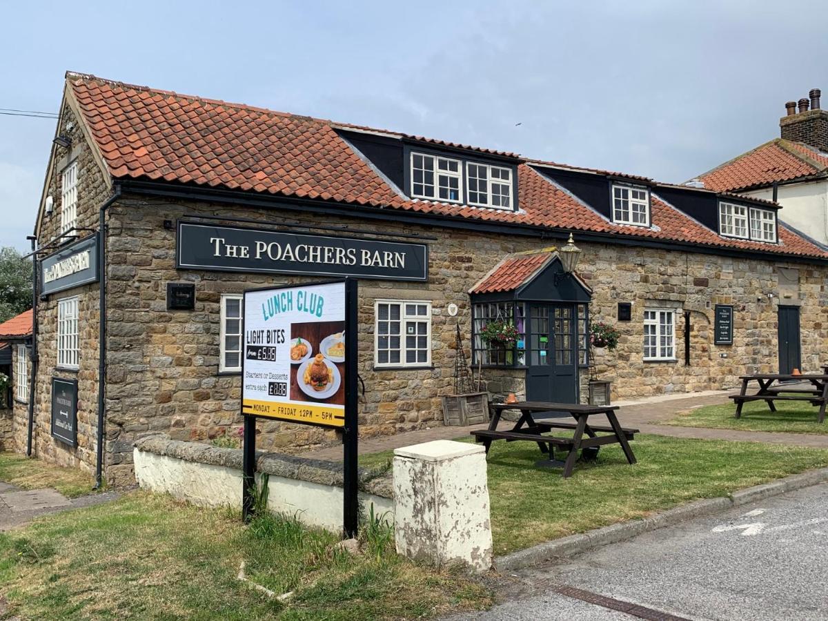 Poacher'S Barn Hotel Cayton Exterior photo